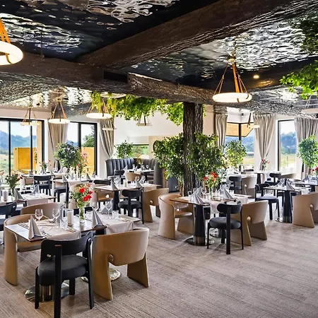 Natura Z Restauracja Magdy Gessler 아파트호텔 5*