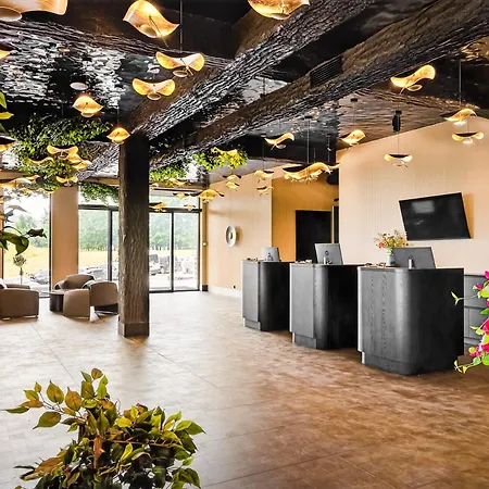 아파트호텔 Natura Z Restauracja Magdy Gessler
