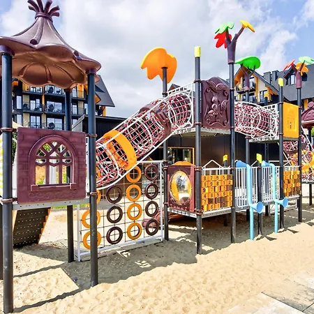 Natura Z Restauracja Magdy Gessler 5* 초르쉬틴